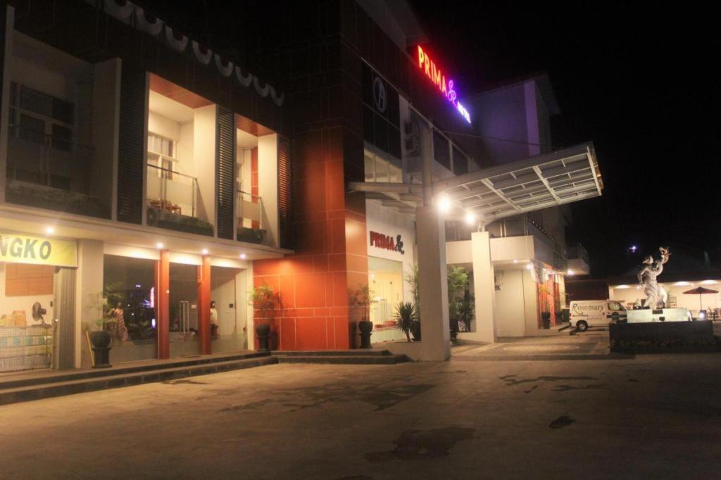 Prima Sr Hotel & Convention Yogyakarta Sleman  Exteriör bild