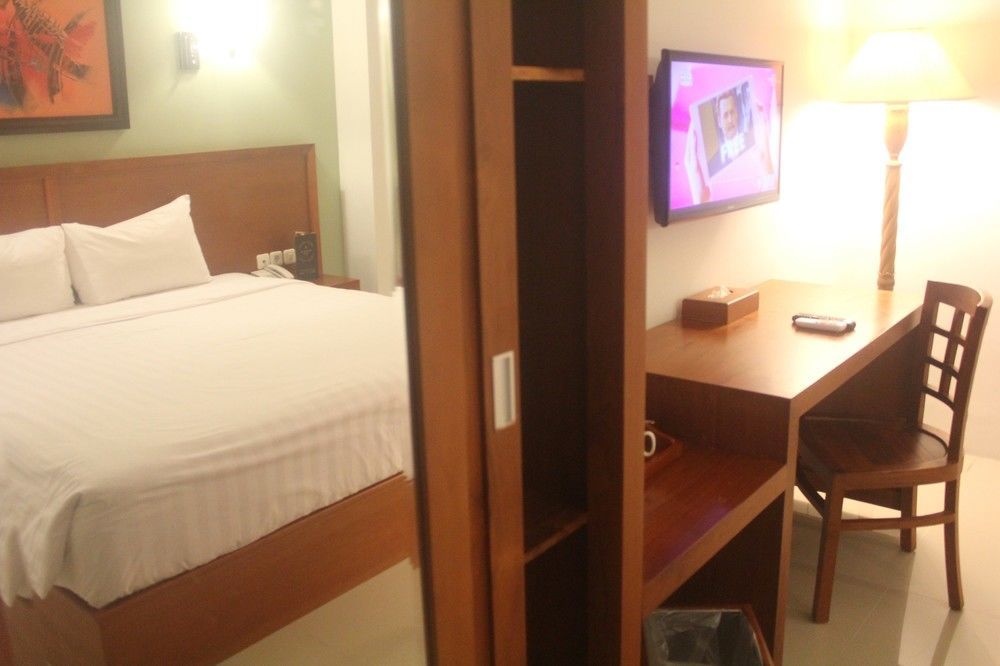 Prima Sr Hotel & Convention Yogyakarta Sleman  Exteriör bild